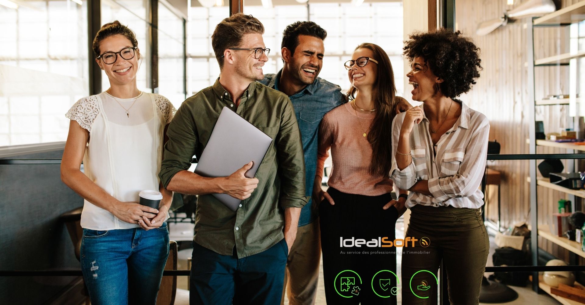 Équipe IdealSoft assurant un accompagnement logiciel immobilier auprès des cabinets pour l’utilisation du logiciel ImmOpen